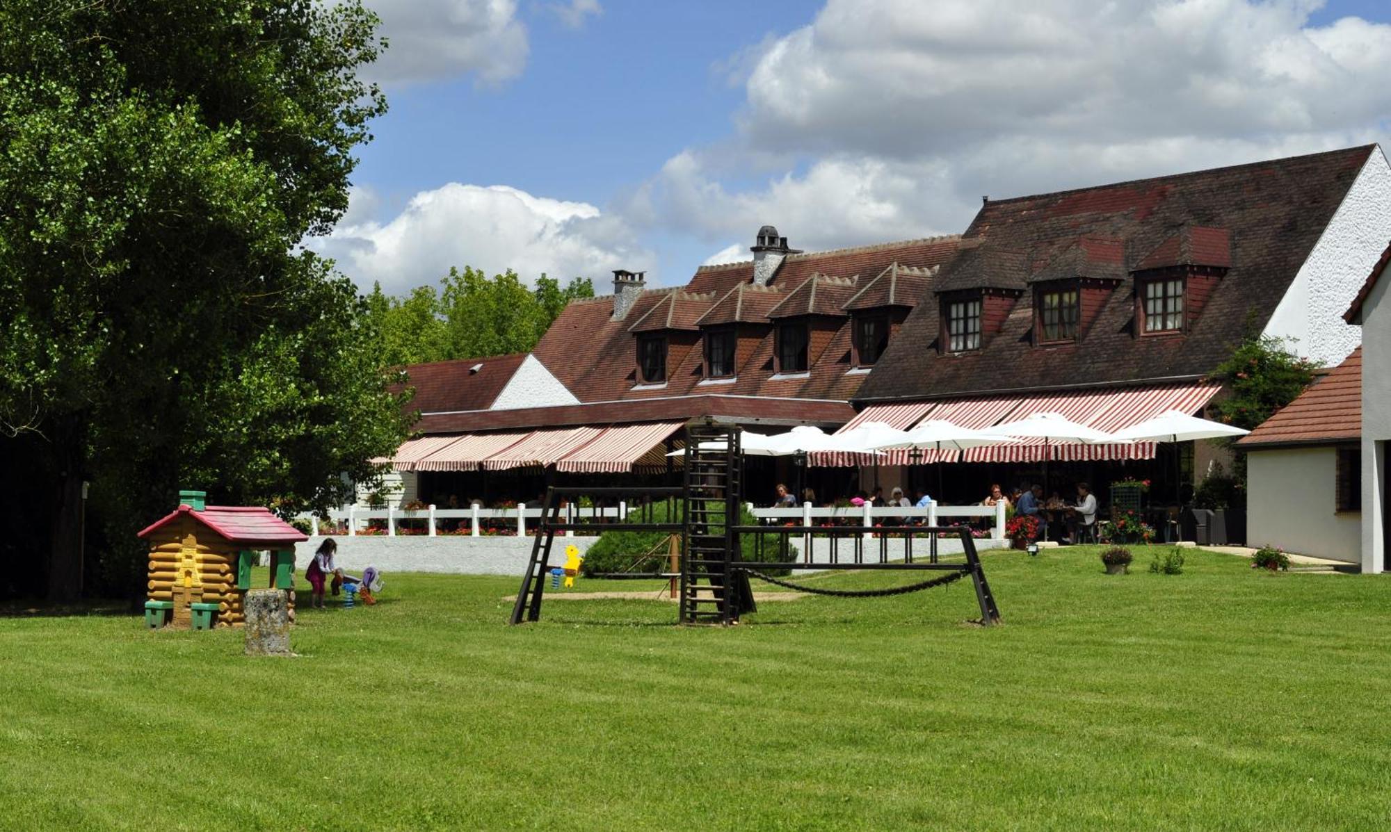 Hotel Restaurant Le Relais De Pouilly Экстерьер фото