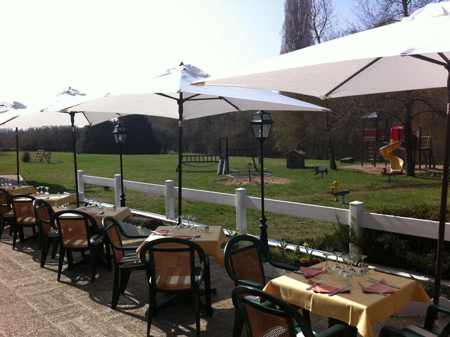 Hotel Restaurant Le Relais De Pouilly Экстерьер фото