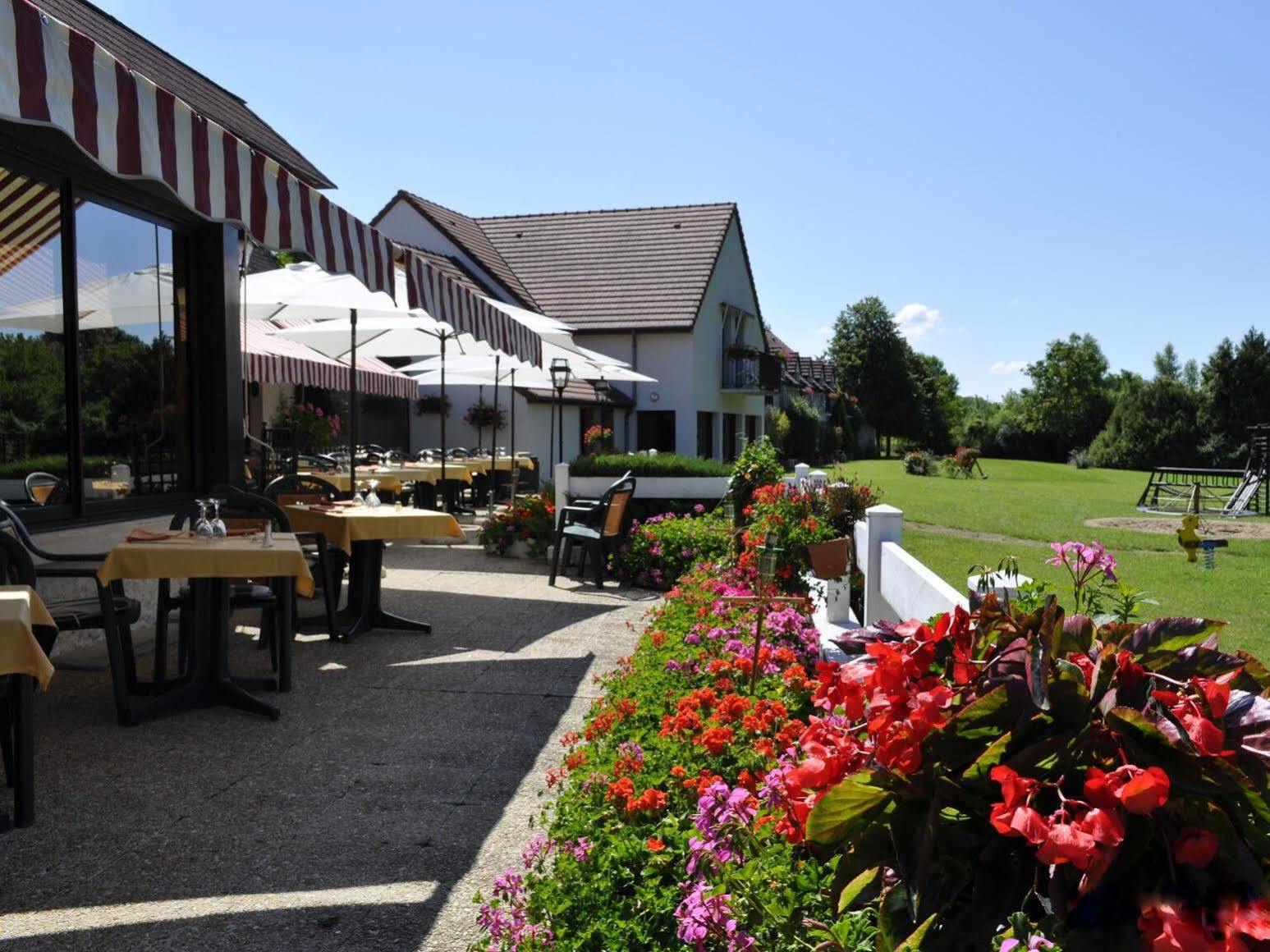 Hotel Restaurant Le Relais De Pouilly Экстерьер фото